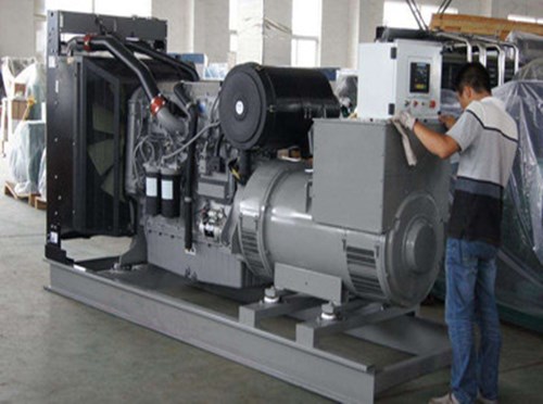 禄丰柴油发电机空气滤清器堵塞会对发电机组产生哪些影响？