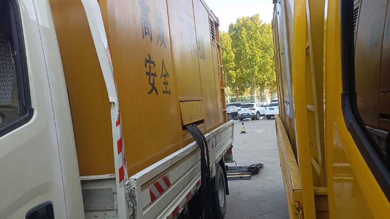 禄丰如何判断柴油发电机组和UPS电源的切换时间是否符合要求？