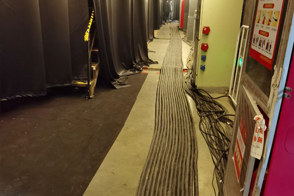 禄丰柴油发电机组的输出电压可以调节到哪些范围？