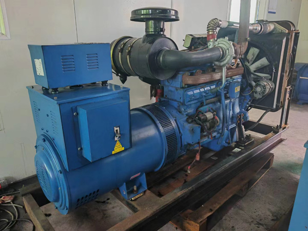 禄丰100kW柴油发电机组使用多级机油有哪些优缺点？